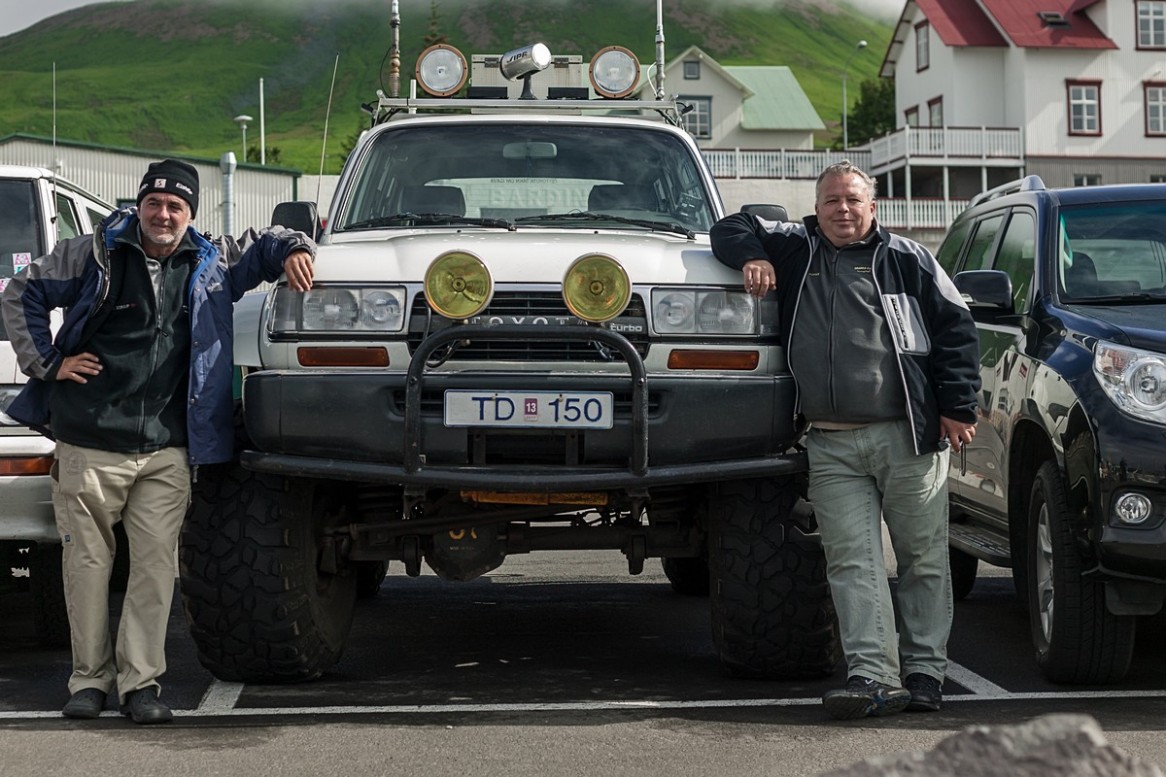 Mogoce doma nasi avti delujejo veliki, a na Islandiji smo bili med pritlikavci. A clovek dobi marsikatero idejo za predelavo in dodelavo lastnega vozila.